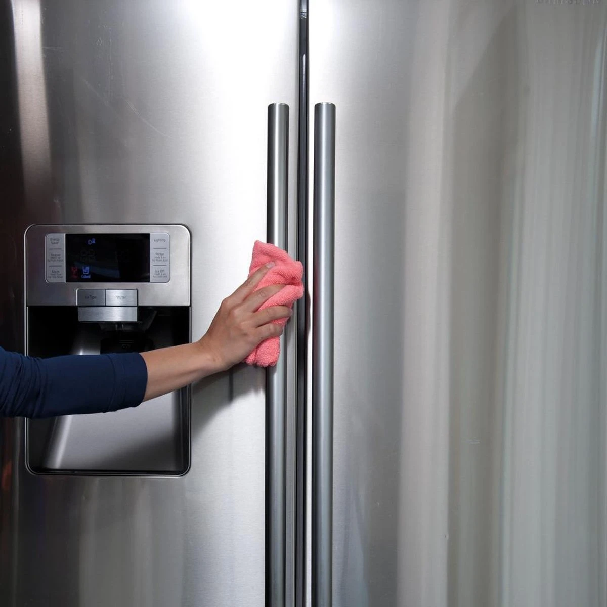 HG Roestvrijstaal Reiniger - 300ml - Onzichtbare Beschermlaag - Reinigt Snel En Streeploos 3 HG Roestvrijstaal Reiniger - 300ml - Onzichtbare Beschermlaag - Reinigt Snel En Streeploos - Afbeelding 3