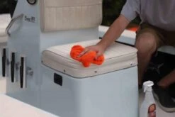 303® Multi-Surface Cleaner - 946 Ml | Veilig Voor Alle Soorten Bekleding En Vinyl. Vlekken Verdwijnen Binnen Enkele Minuten En Verkleurde Oppervlakken Komen Weer Tot Leven. 7 303® Multi-Surface Cleaner - 946 Ml | Veilig Voor Alle Soorten Bekleding En Vinyl. Vlekken Verdwijnen Binnen Enkele Minuten En Verkleurde Oppervlakken Komen Weer Tot Leven. -Ajax® Verkoop 1200x800 5